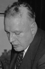 Harry_J._Anslinger_(cropped).jpg